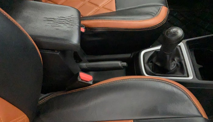2021 Maruti Swift LXI, Petrol, Manual, 29,216 km, Gear Lever