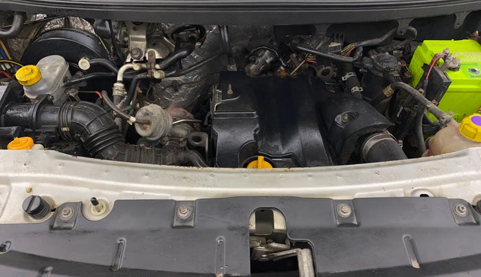 2016 Mahindra TUV300 T8, Diesel, Manual, 1,19,569 km, Engine View