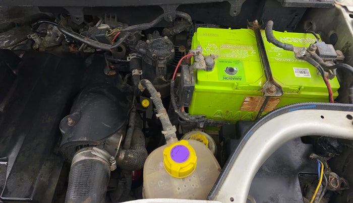 2016 Mahindra TUV300 T8, Diesel, Manual, 1,19,569 km, Engine View - Left