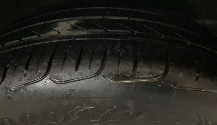 2018 Maruti Baleno ZETA CVT PETROL 1.2, Petrol, Automatic, 59,835 km, Right Front Tyre Tread