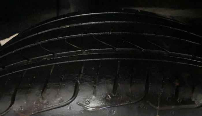 2018 Maruti Baleno ZETA CVT PETROL 1.2, Petrol, Automatic, 59,835 km, Right Rear Tyre Tread