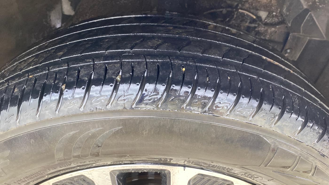 2021 Toyota URBAN CRUISER PREMIUM GRADE AT, Petrol, Automatic, 67,992 km, Right Front Tyre Tread