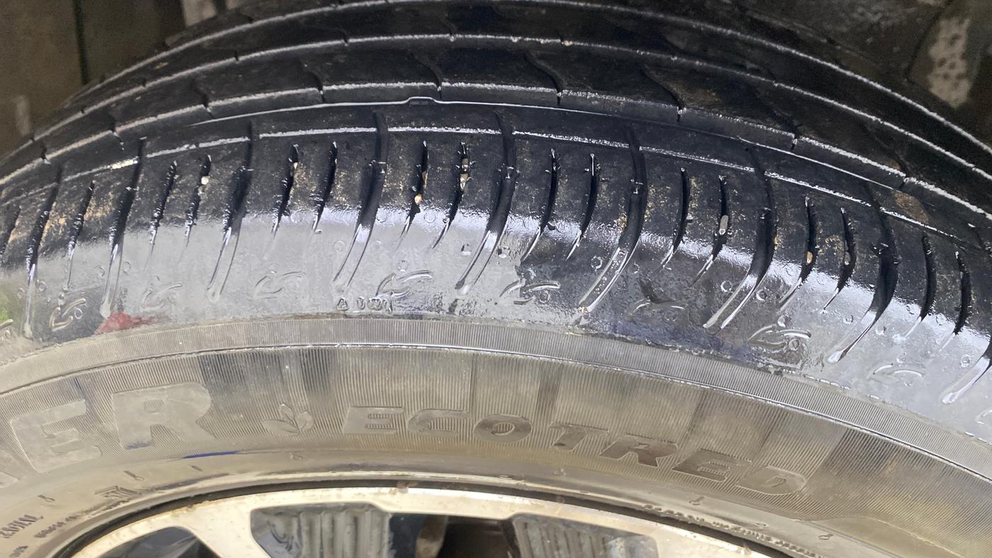 2021 Toyota URBAN CRUISER PREMIUM GRADE AT, Petrol, Automatic, 67,992 km, Left Front Tyre Tread