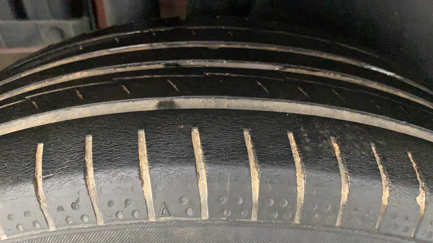 2013 Maruti Swift VDI, Diesel, Manual, 94,361 km, Right Rear Tyre Tread