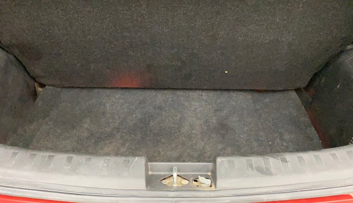 2013 Maruti Swift VDI, Diesel, Manual, 94,361 km, Boot Inside