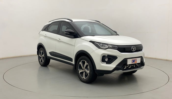 2022 Tata NEXON XZA PLUS DIESEL, Diesel, Automatic, 25,552 km, Right Front Diagonal