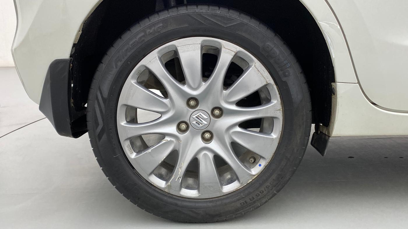 2016 Maruti Baleno ZETA PETROL 1.2, Petrol, Manual, 37,542 km, Right Rear Wheel