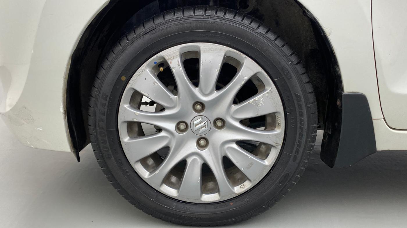 2016 Maruti Baleno ZETA PETROL 1.2, Petrol, Manual, 37,542 km, Left Front Wheel