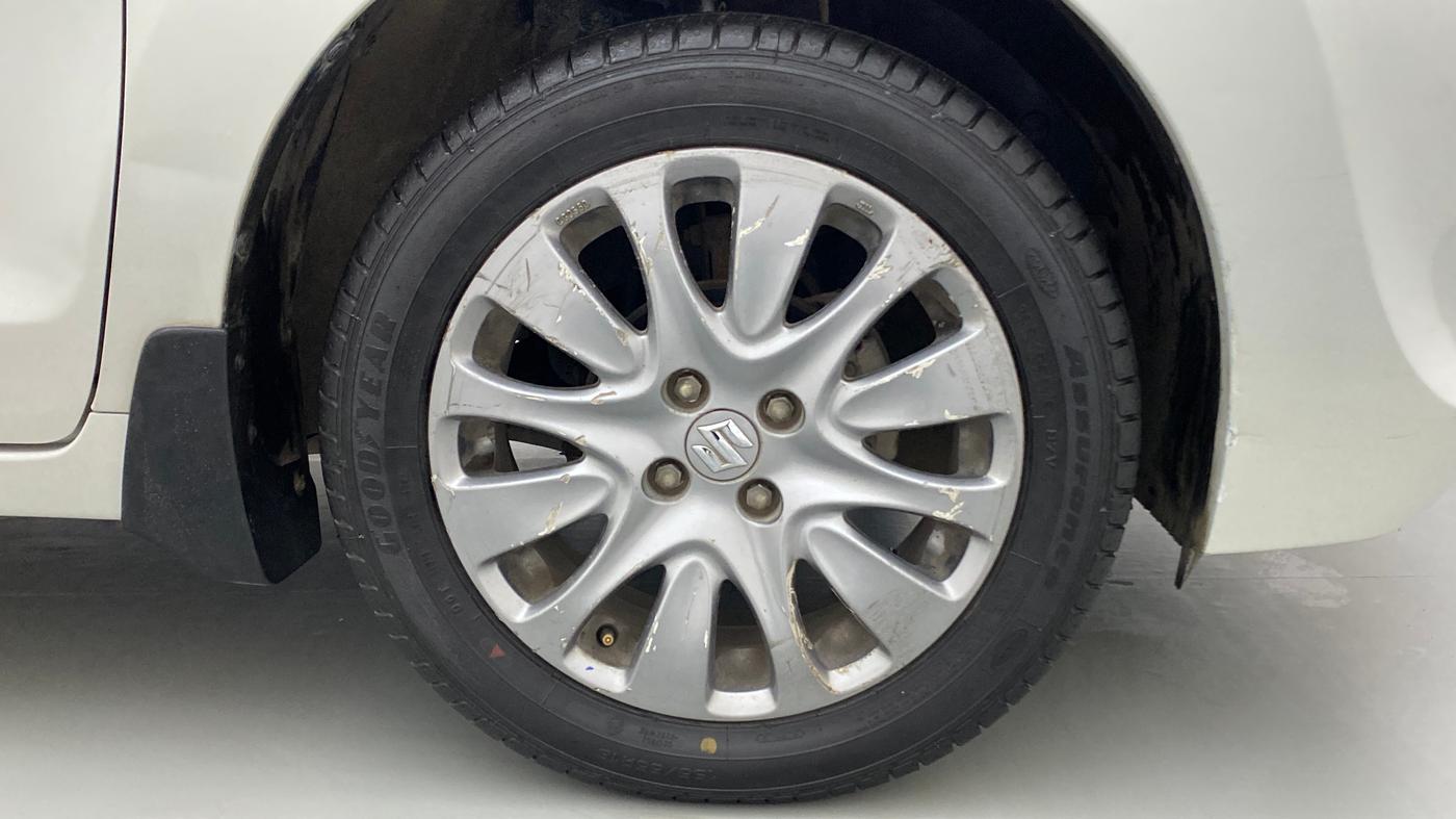 2016 Maruti Baleno ZETA PETROL 1.2, Petrol, Manual, 37,542 km, Right Front Wheel