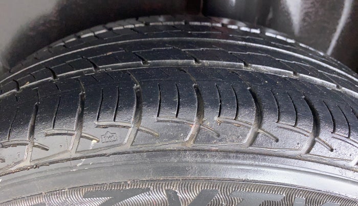 2015 Volkswagen Polo HIGHLINE1.2L PETROL, Petrol, Manual, 34,366 km, Left Rear Tyre Tread