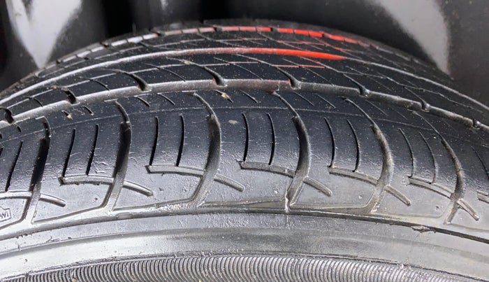 2015 Volkswagen Polo HIGHLINE1.2L PETROL, Petrol, Manual, 34,366 km, Right Rear Tyre Tread