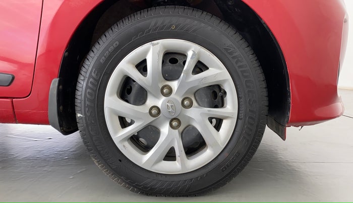 2017 Hyundai Grand i10 SPORTZ (O) 1.2 KAPPA VTVT, Petrol, Manual, 36,974 km, Right Front Wheel