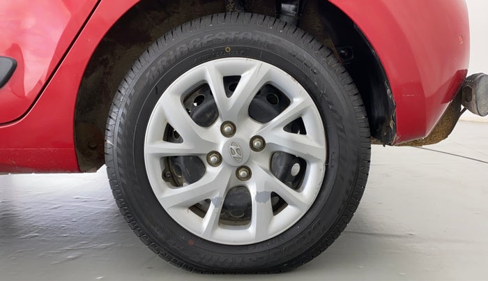 2017 Hyundai Grand i10 SPORTZ (O) 1.2 KAPPA VTVT, Petrol, Manual, 36,974 km, Left Rear Wheel