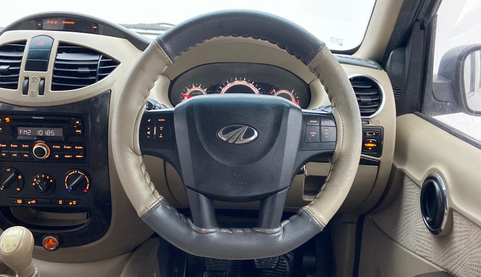 2017 Mahindra Xylo H8 ABS AIRBAG BS IV, Diesel, Manual, 2,13,057 km, Steering Wheel Close Up
