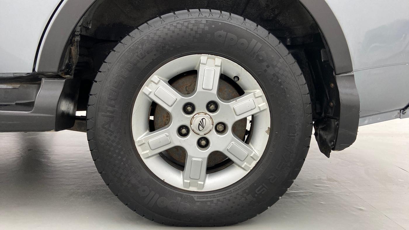 2017 Mahindra Xylo H8 ABS AIRBAG BS IV, Diesel, Manual, 2,13,057 km, Left Rear Wheel