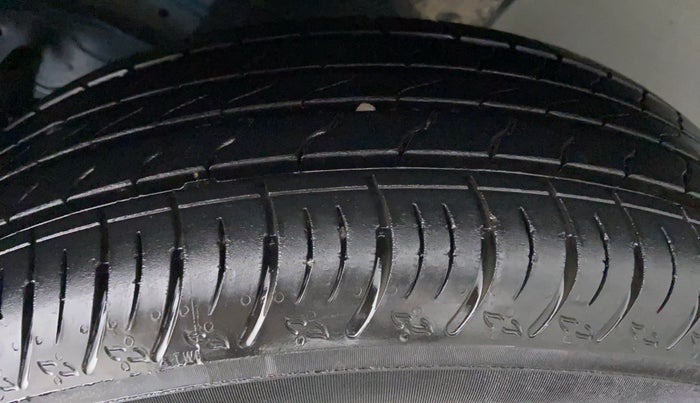 2021 Renault Kiger RXT (O) AMT, Petrol, Automatic, 2,444 km, Left Rear Tyre Tread