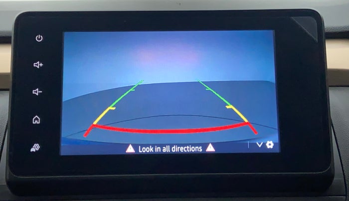 2021 Renault Kiger RXT (O) AMT, Petrol, Automatic, 2,444 km, Parking Camera