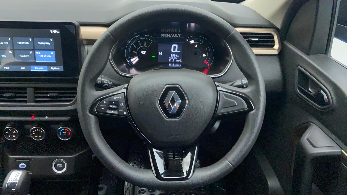 2021 Renault Kiger RXT (O) AMT, Petrol, Automatic, 2,444 km, Steering Wheel Close Up