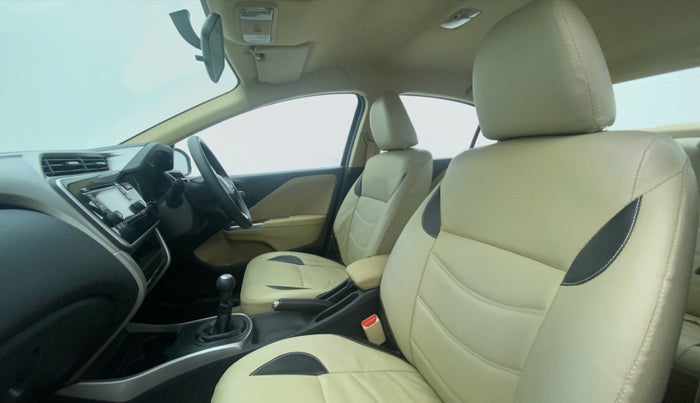 2016 Honda City V MT PETROL, Petrol, Manual, 30,149 km, Right Side Front Door Cabin