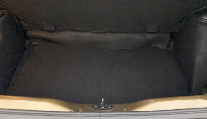 2023 Tata PUNCH ACCOMPLISHED AMT, Petrol, Automatic, 12,619 km, Boot Inside