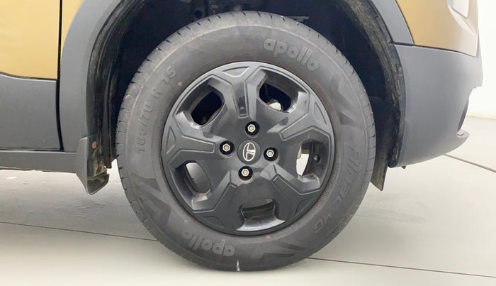 2023 Tata PUNCH ACCOMPLISHED AMT, Petrol, Automatic, 12,619 km, Right Front Wheel
