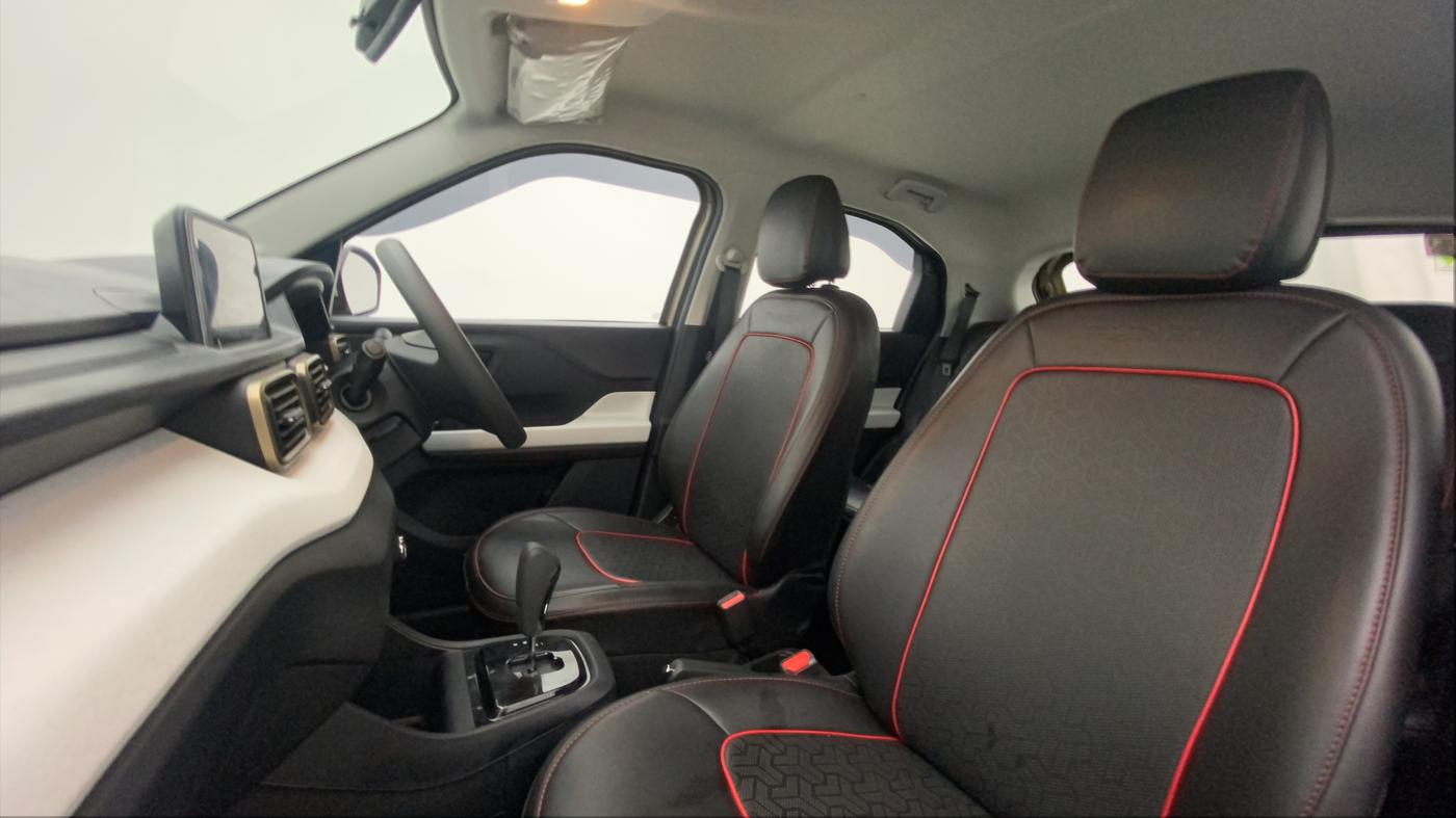 2023 Tata PUNCH ACCOMPLISHED AMT, Petrol, Automatic, 12,619 km, Right Side Front Door Cabin
