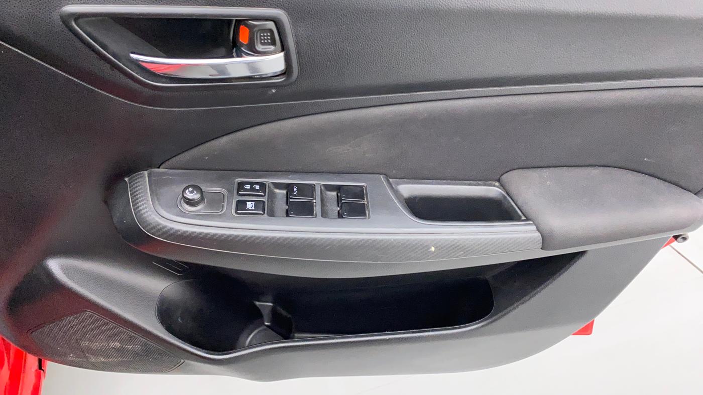 2021 Maruti Swift VXI D, Petrol, Manual, 45,335 km, Driver Side Door Panels Control