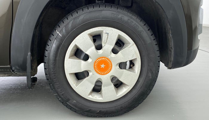 2016 Renault Kwid RXT, Petrol, Manual, 49,501 km, Right Front Wheel