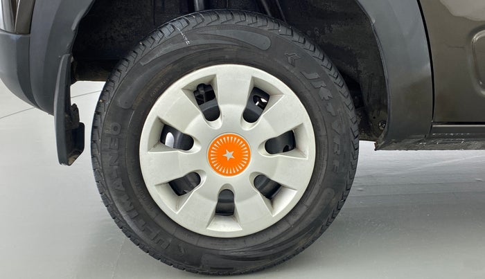 2016 Renault Kwid RXT, Petrol, Manual, 49,501 km, Right Rear Wheel