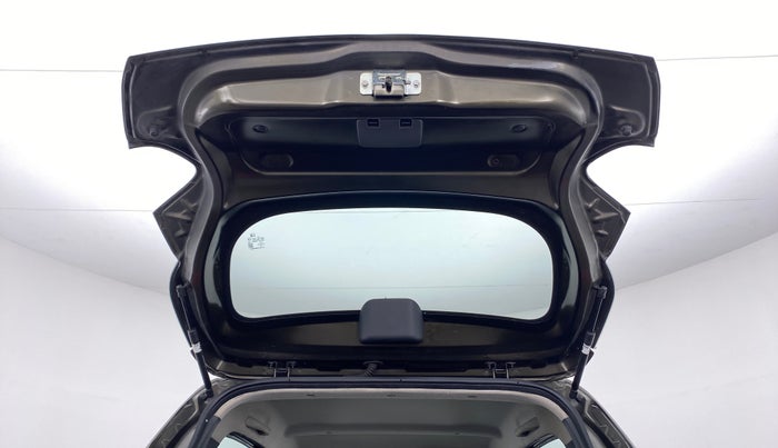 2016 Renault Kwid RXT, Petrol, Manual, 49,501 km, Boot Door Open