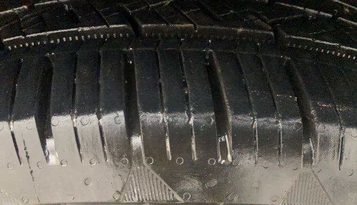 2021 Tata Harrier XZ PLUS 2.0L, Diesel, Manual, 88,963 km, Right Front Tyre Tread