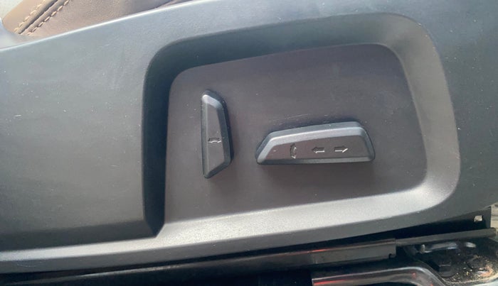 2021 Tata Harrier XZ PLUS 2.0L, Diesel, Manual, 88,963 km, Driver Side Adjustment Panel