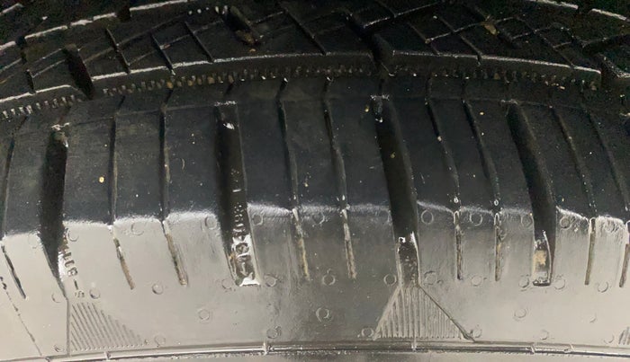 2021 Tata Harrier XZ PLUS 2.0L, Diesel, Manual, 88,963 km, Left Front Tyre Tread