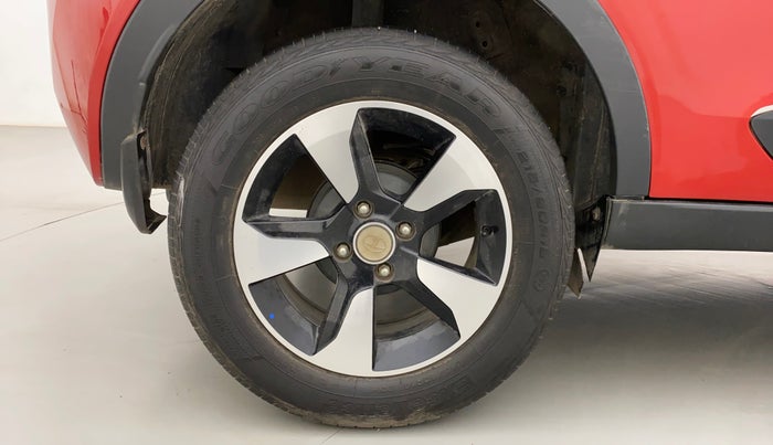 2018 Tata NEXON XZ PLUS PETROL, Petrol, Manual, 26,069 km, Right Rear Wheel