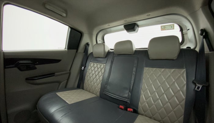 2016 Mahindra Kuv100 K6 PLUS D 6 STR, Diesel, Manual, 58,576 km, Right Side Rear Door Cabin