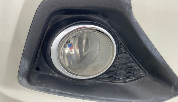 2015 Hyundai Grand i10 ASTA AT 1.2 KAPPA VTVT, Petrol, Automatic, 60,398 km, Right fog light - Not working