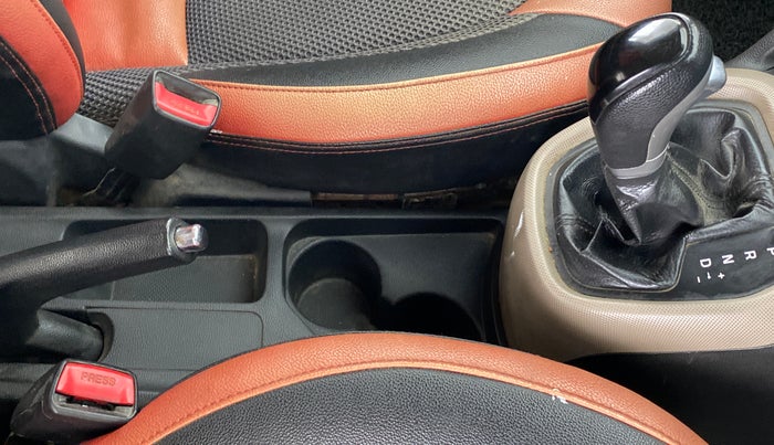 2015 Hyundai Grand i10 ASTA AT 1.2 KAPPA VTVT, Petrol, Automatic, 60,398 km, Gear Lever