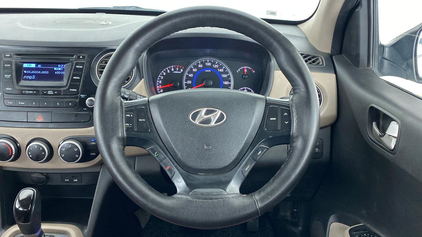 2015 Hyundai Grand i10 ASTA AT 1.2 KAPPA VTVT, Petrol, Automatic, 60,398 km, Steering Wheel Close Up