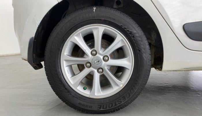 2015 Hyundai Grand i10 ASTA AT 1.2 KAPPA VTVT, Petrol, Automatic, 60,398 km, Right Rear Wheel