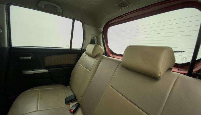 2013 Maruti Wagon R 1.0 VXI, Petrol, Manual, 1,24,756 km, Right Side Rear Door Cabin