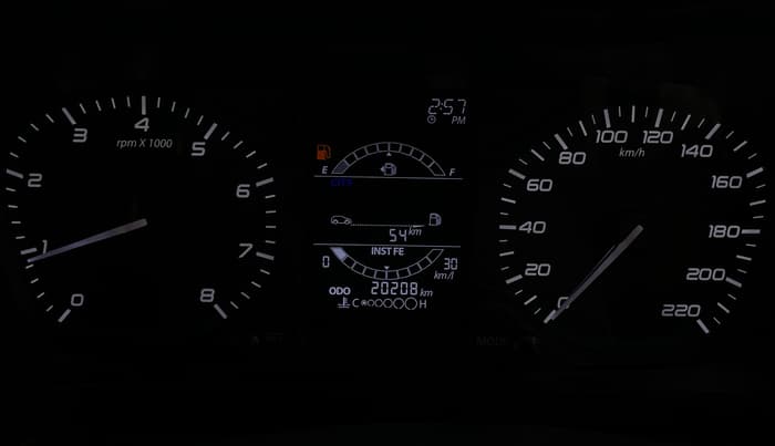 2023 Tata ALTROZ XZ PETROL, Petrol, Manual, 20,204 km, Odometer Image