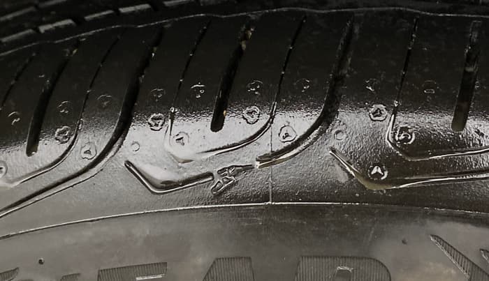2023 Tata ALTROZ XZ PETROL, Petrol, Manual, 20,204 km, Left Rear Tyre Tread