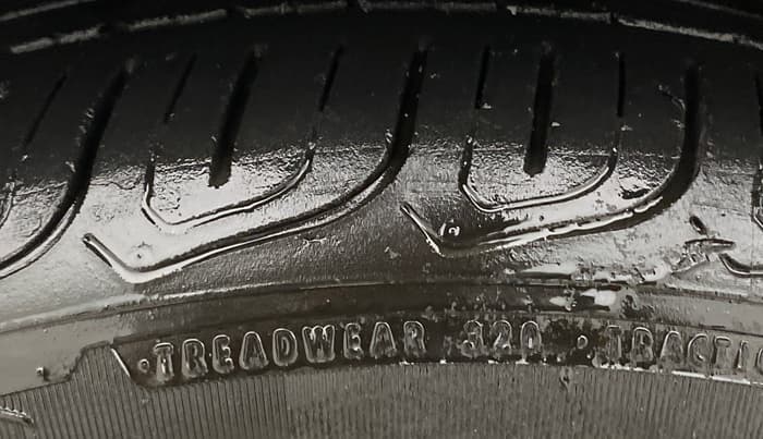 2023 Tata ALTROZ XZ PETROL, Petrol, Manual, 20,204 km, Left Front Tyre Tread