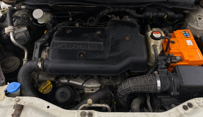 2015 Maruti Swift VDI, Diesel, Manual, 1,08,906 km, Engine View