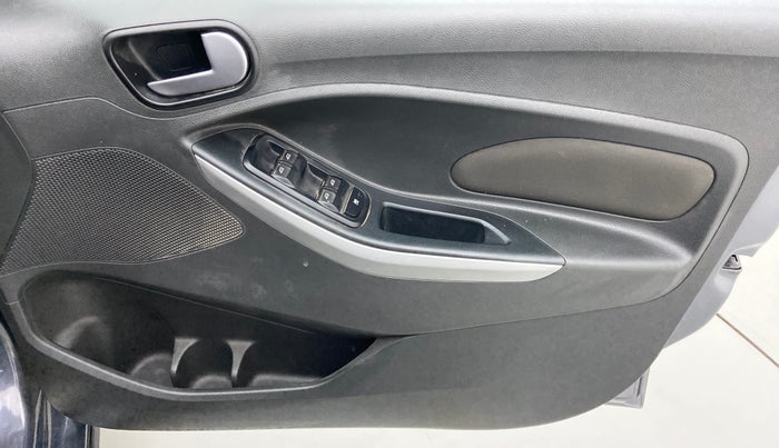 2018 Ford FREESTYLE TREND 1.2 PETROL, Petrol, Manual, 48,398 km, Driver Side Door Panels Control