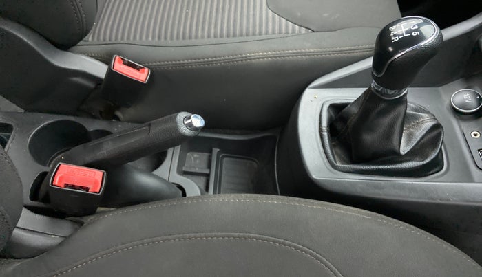 2018 Ford FREESTYLE TREND 1.2 PETROL, Petrol, Manual, 48,398 km, Gear Lever