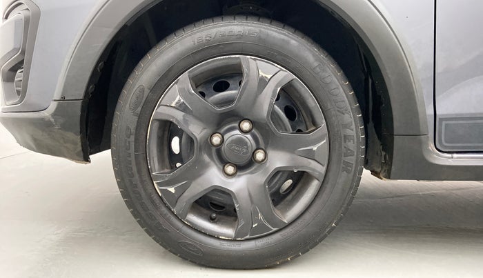 2018 Ford FREESTYLE TREND 1.2 PETROL, Petrol, Manual, 48,398 km, Left Front Wheel