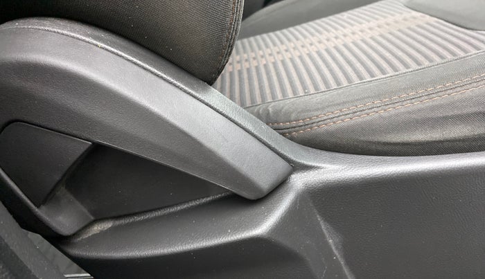 2018 Ford FREESTYLE TREND 1.2 PETROL, Petrol, Manual, 48,398 km, Driver Side Adjustment Panel