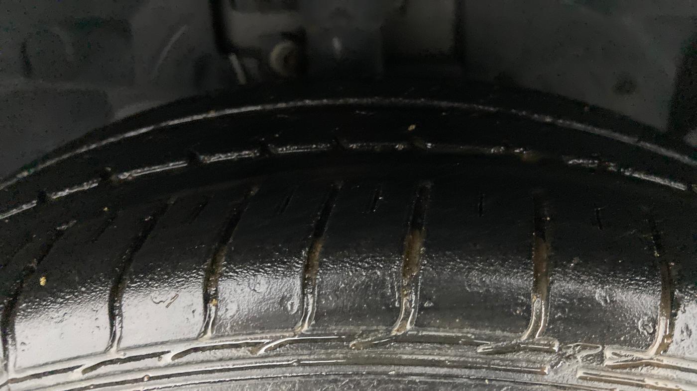 2018 Ford FREESTYLE TREND 1.2 PETROL, Petrol, Manual, 48,398 km, Right Front Tyre Tread