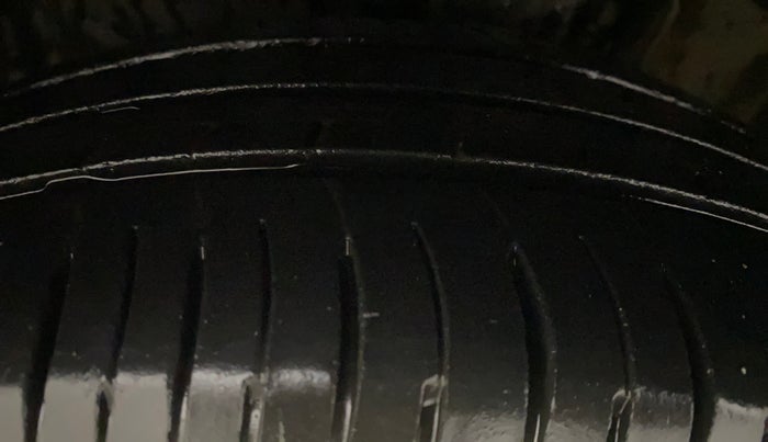 2020 Skoda Rapid ACTIVE 1.0 TSI, Petrol, Manual, 38,988 km, Left Front Tyre Tread